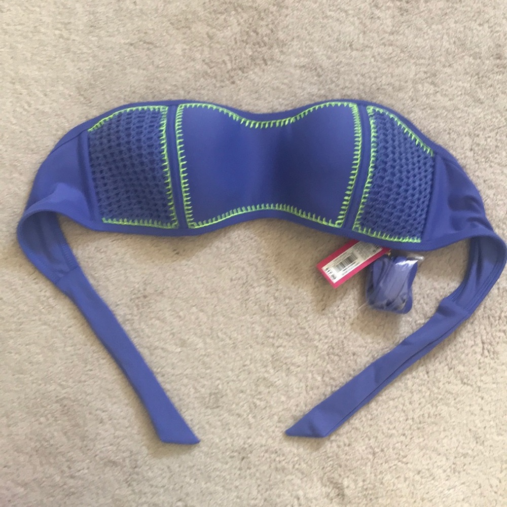 BN Xhilaration bikini top